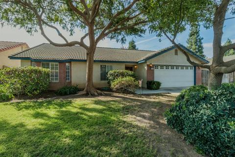 368 W Gibson Ave, Clovis, CA 93612 photo 1