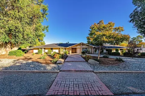 41105 Butte Way, Madera, CA 93636 photo 1