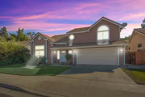 264 W Decatur Ave, Clovis, CA 93611 photo 1
