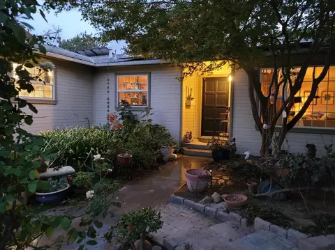 1534 Beverly Ave, Clovis, CA 93611 photo 1