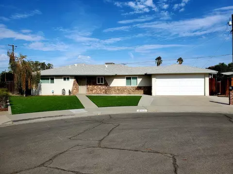 15420 W C St, Kerman, CA 93630 photo 1