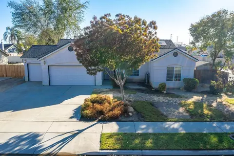 962 Apple Ave, Lemoore, CA 93245 photo 1