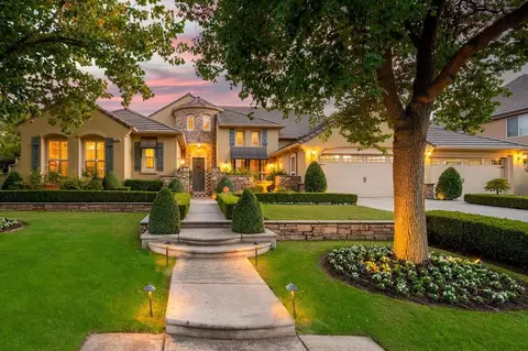 12198 N Via Piemonte Ave, Clovis, CA 93619 photo 1
