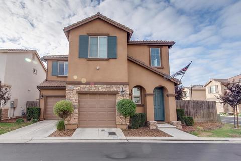 3062 Cirque Ln, Clovis, CA 93619 photo 1