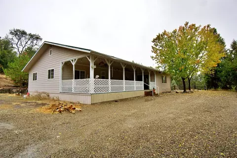 49437 Chuckwagon Rd, Squaw Valley, CA 93675 photo 1