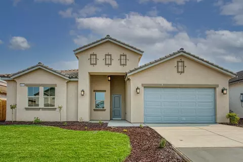 707 Mesa Dr S, Madera, CA 93636 photo 1