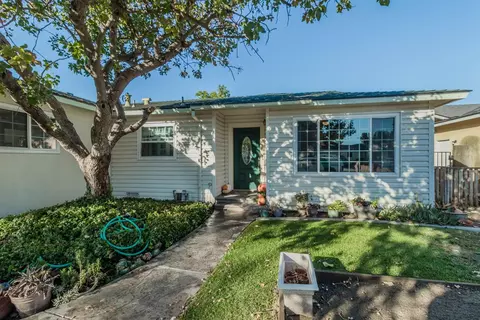 1438 Beverly Ct, Clovis, CA 93611 photo 1