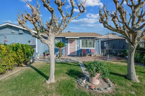 756 S 2nd St, Kerman, CA 93630 photo 1