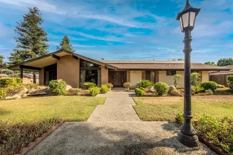 2111 Santa Ana Ave, Clovis, CA 93611 photo 1