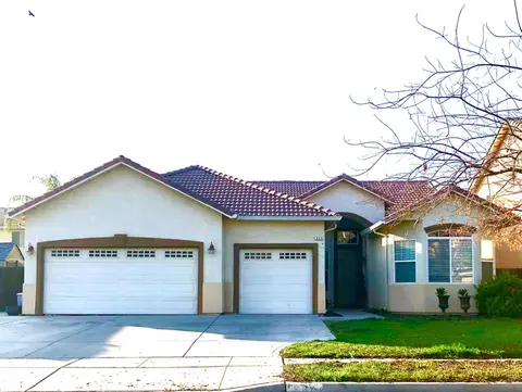 839 S Susan Ave, Kerman, CA 93630 photo 1