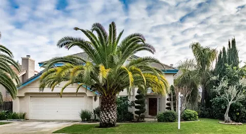 2564 Roberts Ave, Clovis, CA 93611 photo 1