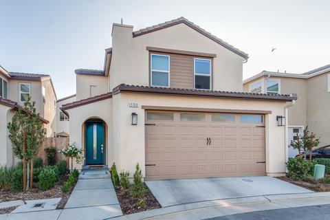 2733 Stonewall Ln, Clovis, CA 93619 photo 1