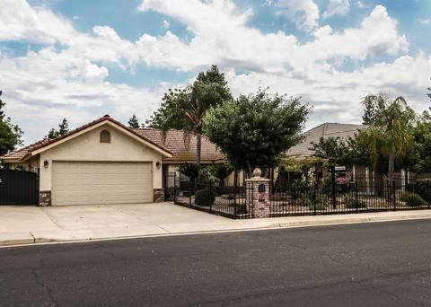 284 Brehler Ave, Sanger, CA 93657 photo 1