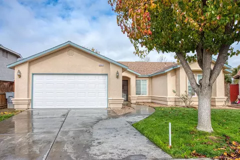 2227 Pacific Ct, Madera, CA 93637 photo 1