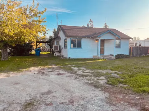 6431 E Murphy Ave, Laton, CA 93242 photo 1