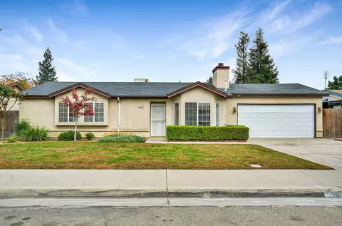 2368 Northview St, Selma, CA 93662 photo 1