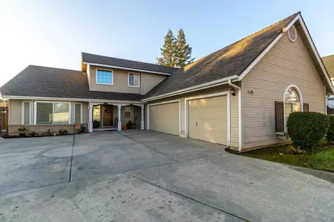 2194 Wrenwood Ave, Clovis, CA 93611 photo 1