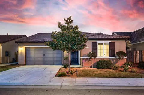 3526 Carmelita Ave, Clovis, CA 93619 photo 1