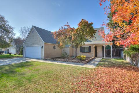 1242 Cypress Ave, Clovis, CA 93611 photo 1