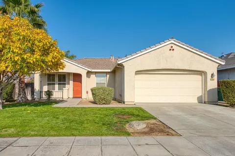 945 Parkwood Ave, Madera, CA 93637 photo 1
