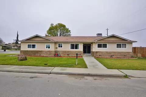 1583 Ashland Dr, Lemoore, CA 93245 photo 1