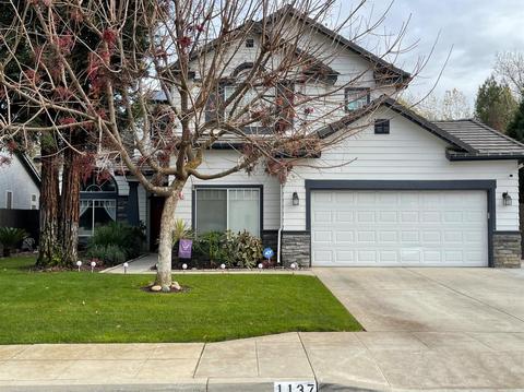 1137 N Mckelvy Ave, Clovis, CA 93611 photo 1