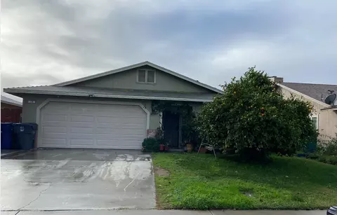124 Susan Ln, Madera, CA 93638 photo 1