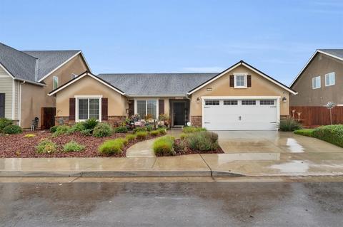 2476 Junipero Ave, Clovis, CA 93619 photo 1