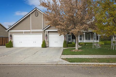 481 W Everglade Ave, Clovis, CA 93619 photo 1