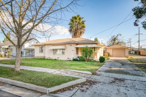 417 E Merced St, Fowler, CA 93625 photo 1