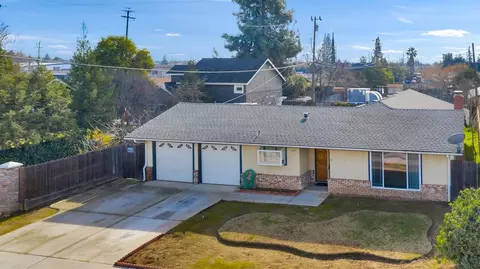 1330 Sierra Ave, Clovis, CA 93612 photo 1