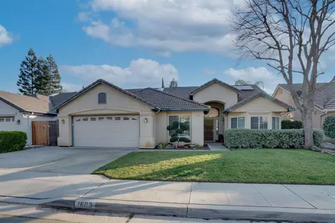 1603 Emerald Ave, Fresno, CA 93720 photo 1