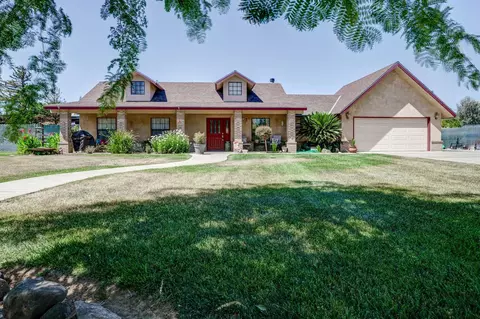 22082 Shari Ln, Madera, CA 93638 photo 1