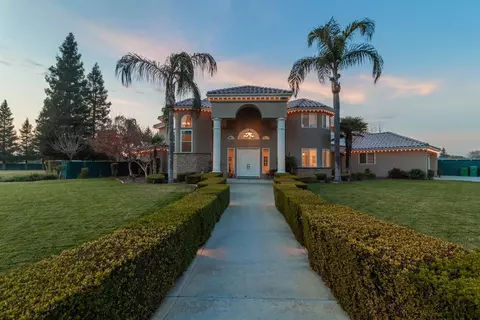 8104 E Bullard Ave, Clovis, CA 93619 photo 1