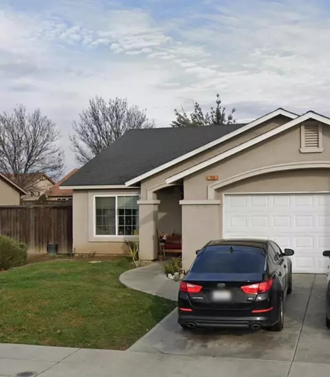 755 Saint Mary Ave, Madera, CA 93637 photo 1
