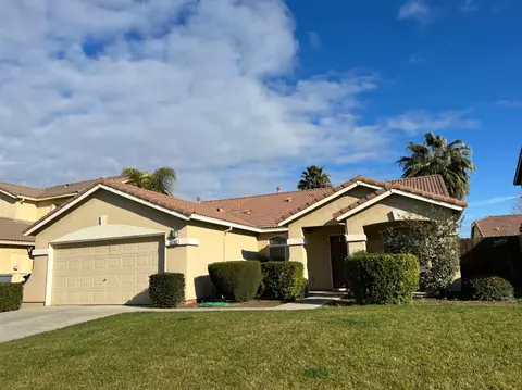 1167 Hazelnut Ln, Madera, CA 93637 photo 1