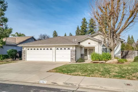2387 Goshen Ave, Clovis, CA 93611 photo 1