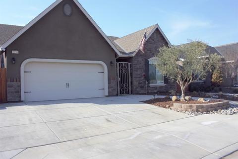 2156 Amanecer Ave, Clovis, CA 93619 photo 1