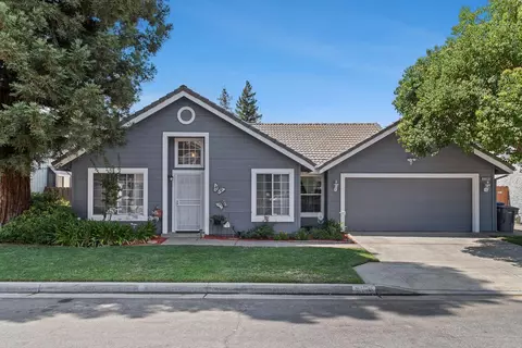2159 E Minarets Ave, Fresno, CA 93720 photo 1