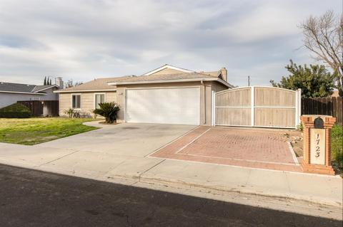 1723 Norwich Ave, Clovis, CA 93611 photo 1