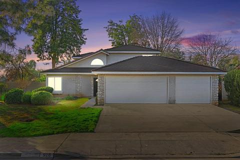 920 Mcarthur Ave, Clovis, CA 93611 photo 1