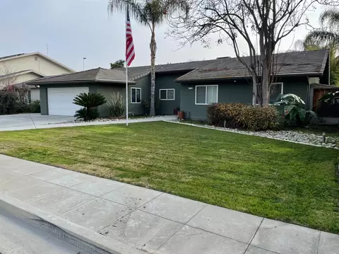 534 W Polson Ave, Clovis, CA 93612 photo 1
