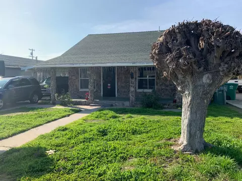 515 K St, Sanger, CA 93657 photo 1