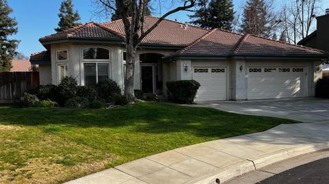 725 Magnolia Ave, Clovis, CA 93611 photo 1
