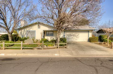 1445 Ashcroft Ave, Clovis, CA 93611 photo 1