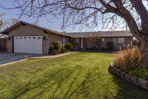 230 Poppy Ln, Clovis, CA 93612 photo 1