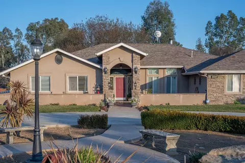 14587 Brookhill Rd, Madera, CA 93636 photo 1