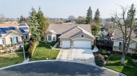 4833 N Crystal Springs Ct, Clovis, CA 93619 photo 1