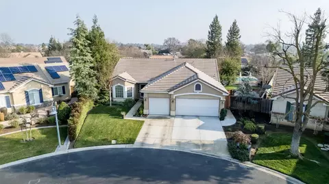 4833 N Crystal Springs Ct, Clovis, CA 93619 photo 1