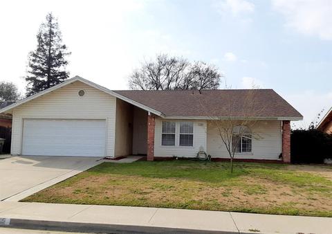 1105 Post St, Sanger, CA 93657 photo 1